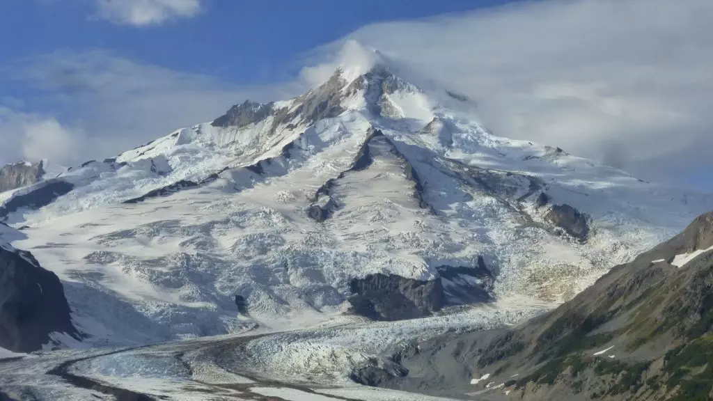 Alaska volcano